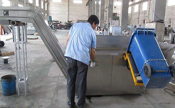 大型厨房向日葵污版在线观看设备