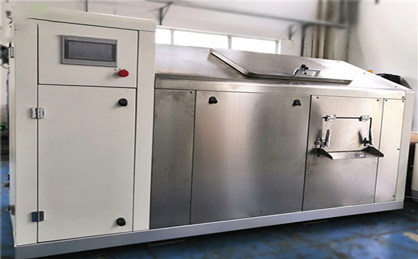 大型厨余向日葵污版在线观看